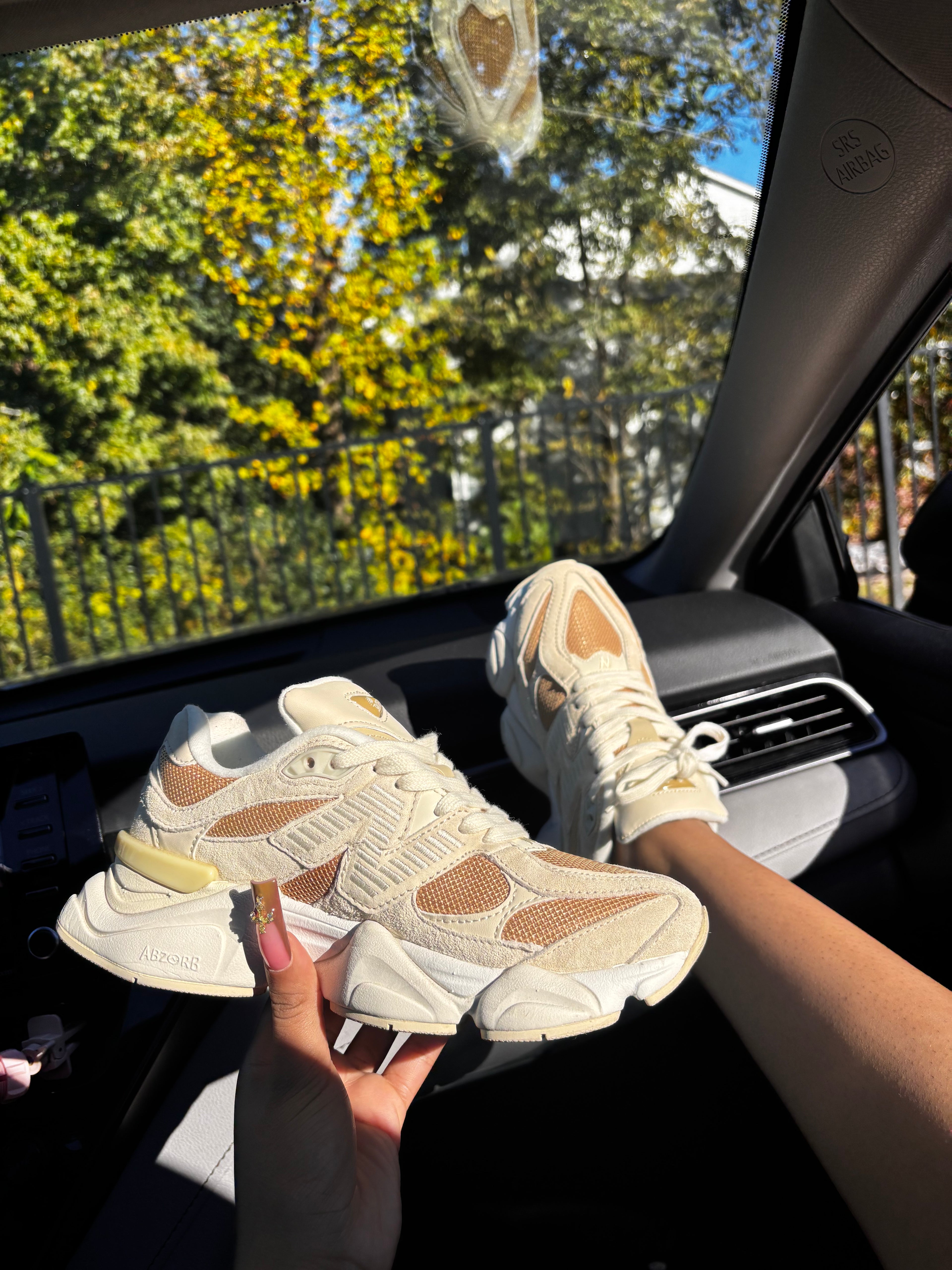 New Balance 9060